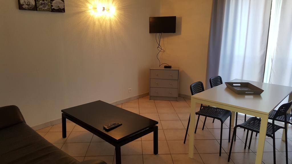 Appart'Hotel Residella Aubagne Gemenos Exterior photo